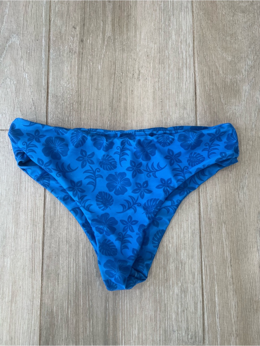 Lokahi Blue Floral Bikini Bottom, XS, brand new